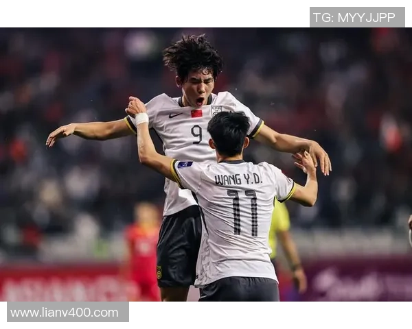 中国足球明星崛起展现国籍荣耀助力国家足球发展新篇章